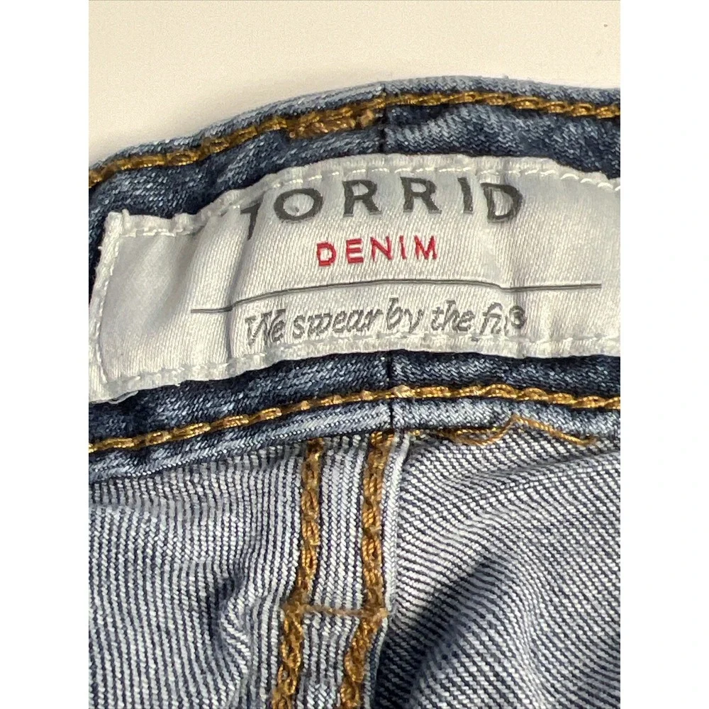 Torrid  Jeans We Wear By‎ The Fits Distressed Lace Ankle Rolled Cuffs  Size 20